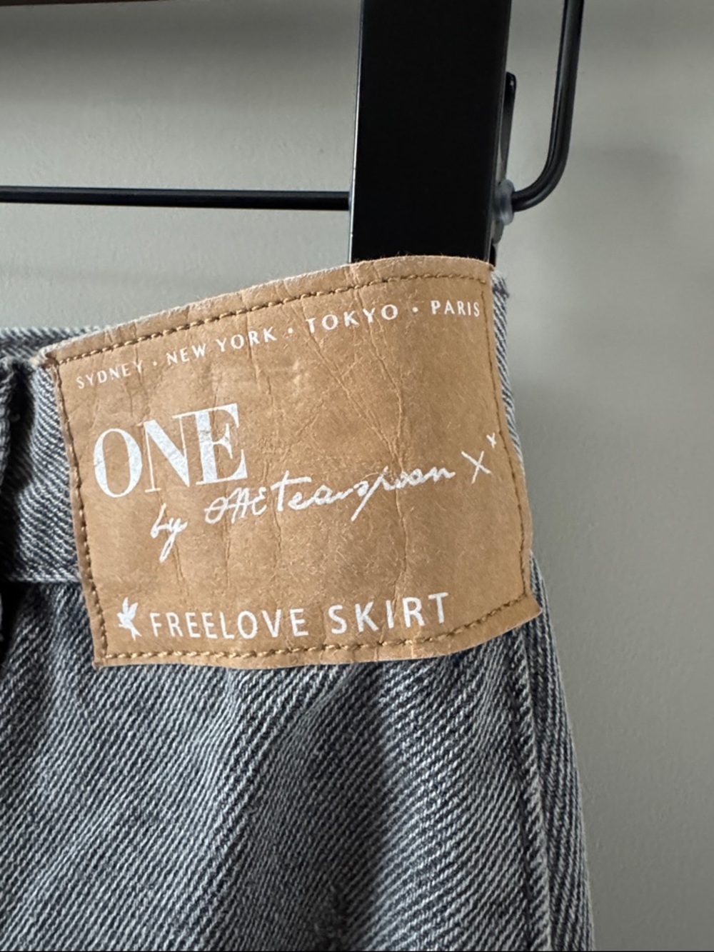ONE TEASPOON PHANTOM FREELOVE DISTRESSED DENIM PENCIL SKIRT GRAY SIZE 27 - Picture 4 of 6